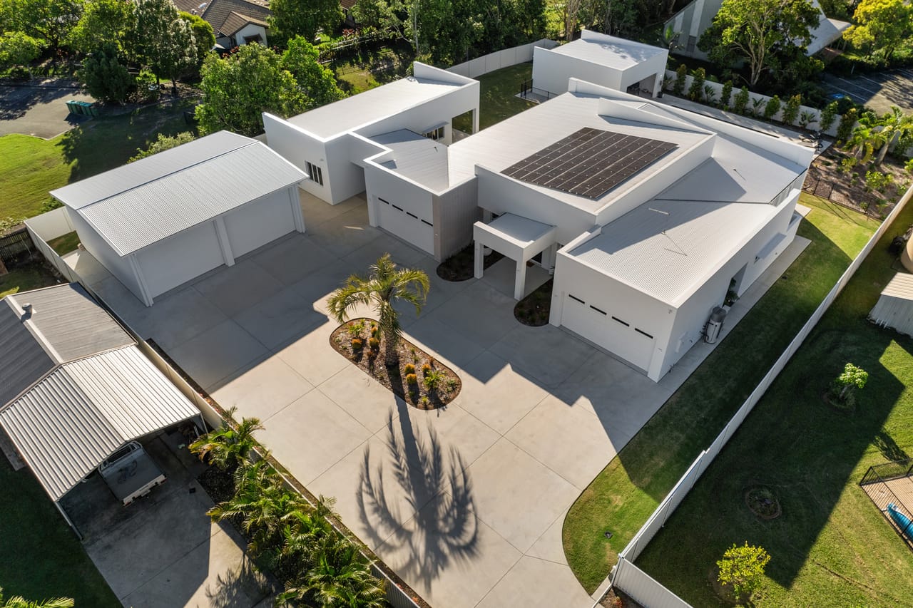 Aerial view of The Hide Away on its 2,000 m² block at Little Mountain